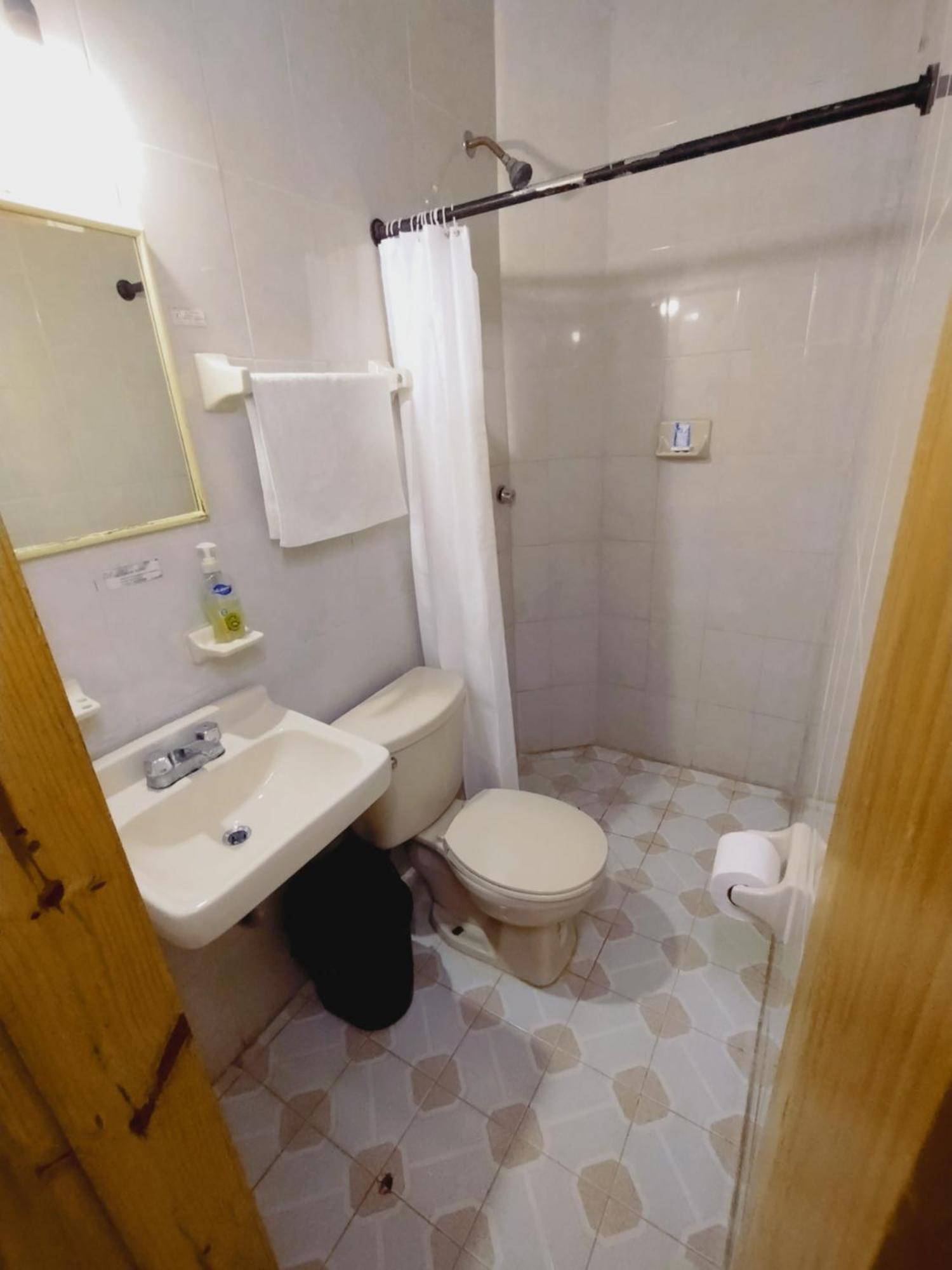 Hotel Miramar San Cristobal de las Casas Luaran gambar